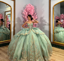 Princess Green Quinceanera Dresses Sweetheart Beaded Bow Glitters Ball Gowns