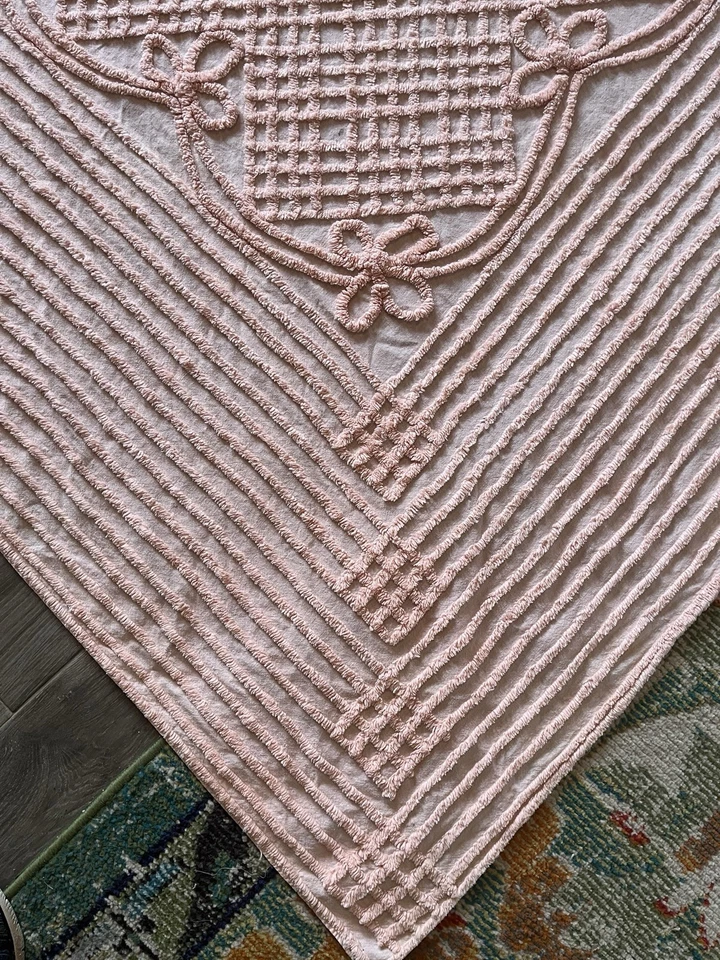Vintage Chenille Bedspread Peach Swirl Bow Pattern To Use or Repurpose 77x96" - Image 4 of 4