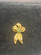 Gold Filigree Pearl Green Jade Vintage Bow Style Brooch 1.25x2” Feminine!