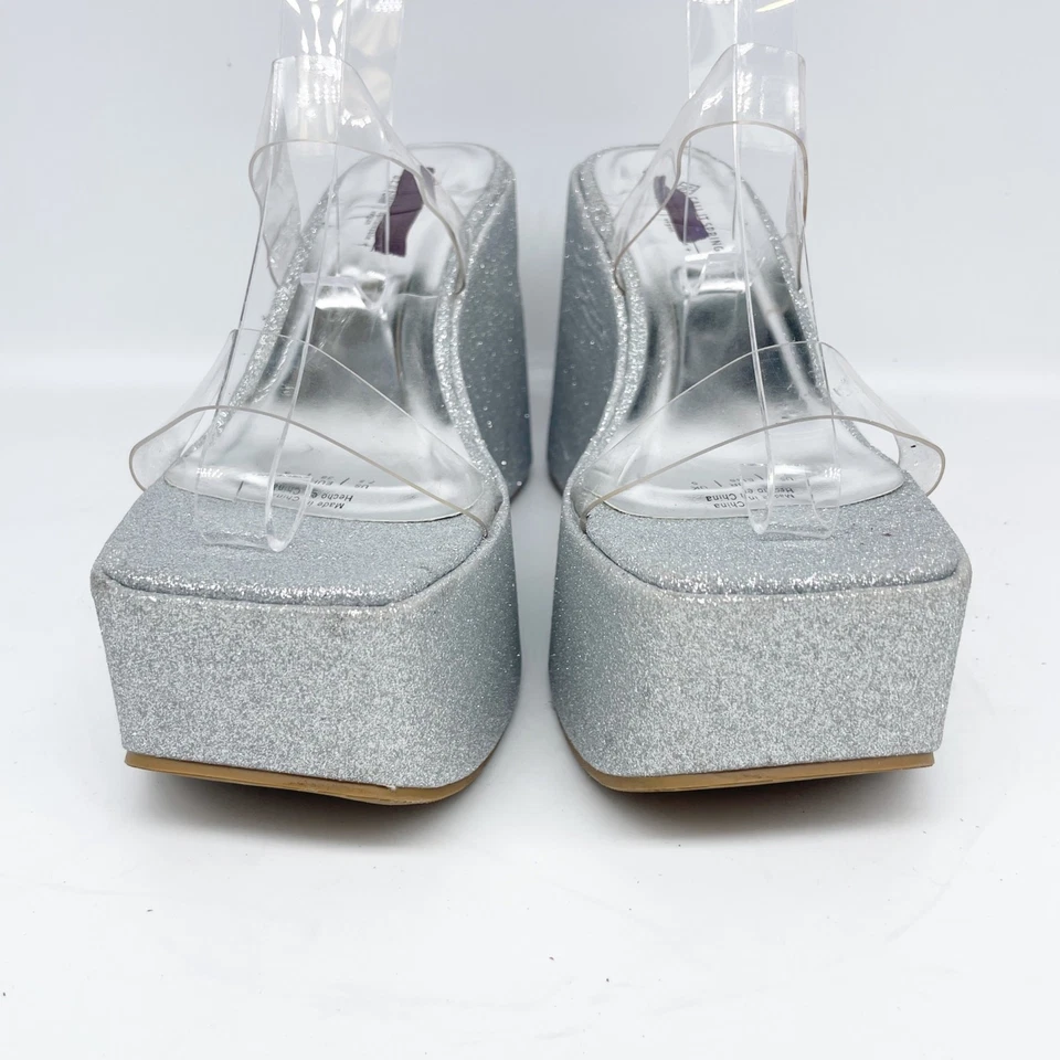 Sandalias de cuña para mujer Call It Spring Newheights plateadas talla 7,5 Foto 2 de 4