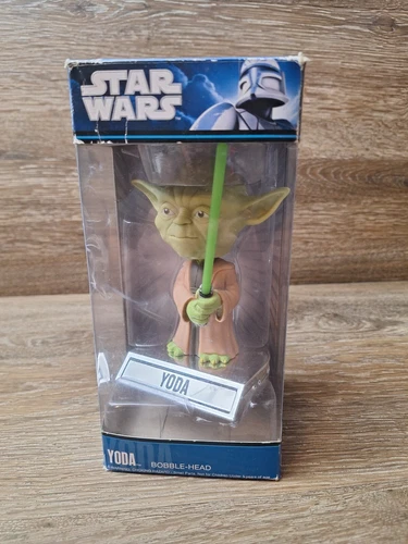 *New In Box* 2010 Yoda Star Wars Funko Bobble-Head