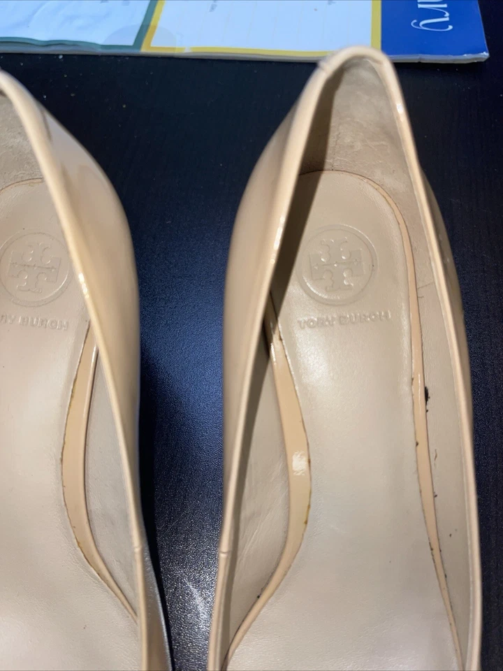 Zapatos de salón Tory Burch Designer charol tostado tacón alto talla 71/2 Foto 2 de 4