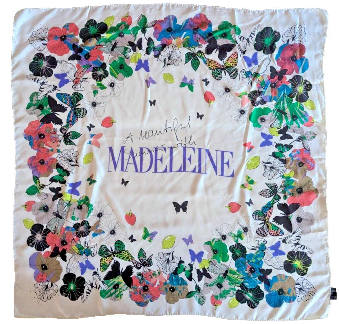 Fleur blanche MADELEIN   imprimé papillon H. laminé   foulard 100 % soie   43