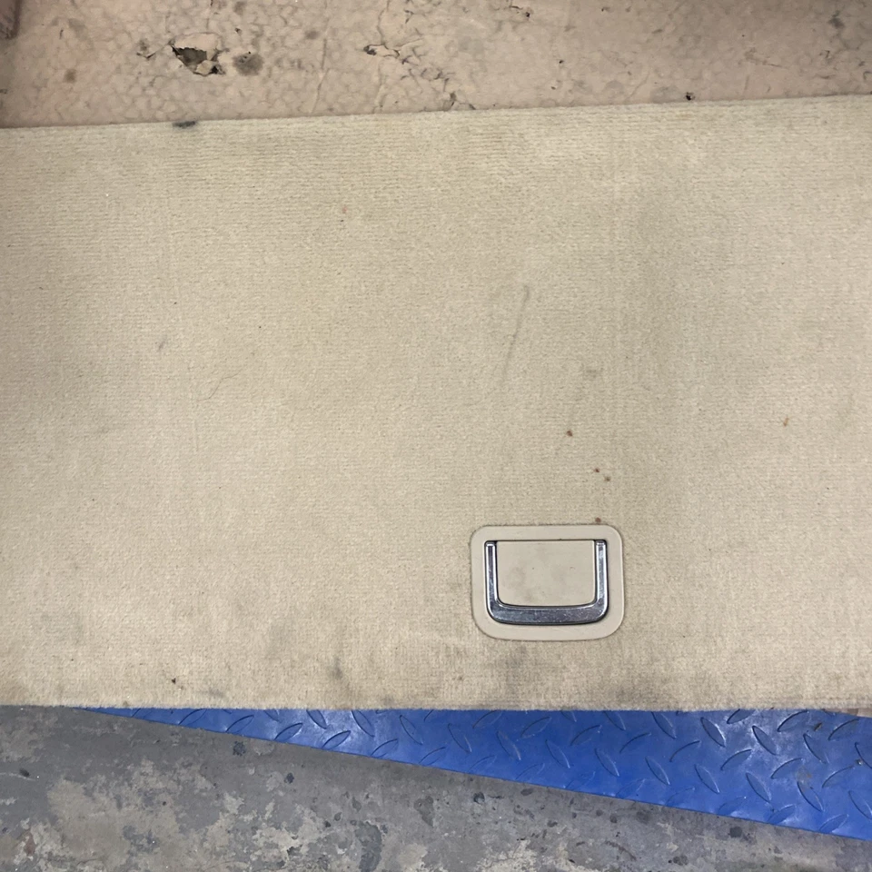 2006 2007 斯巴鲁 Tribeca 后升降门后备箱备用轮胎千斤顶地毯盖原始设备制造商 — 第 3/4 张图片