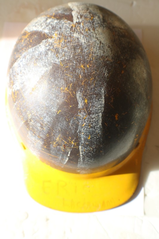 VINTAGE 1974 FIRST HARD HAT ISSUED BY ERIE LACKAWANNA FOR CARMEN