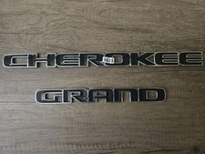 2017-2020 Jeep Grand Cherokee Side Door Black Emblem Logo Badge Oem 2017-2020 Jeep Grand Cherokee Side Door Black Emblem Logo Badge Oem