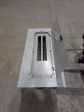 GE 225 200 AMP MLO MAIN LUG ONLY Panel Panelboard 208V 120V 240V THQB “AK