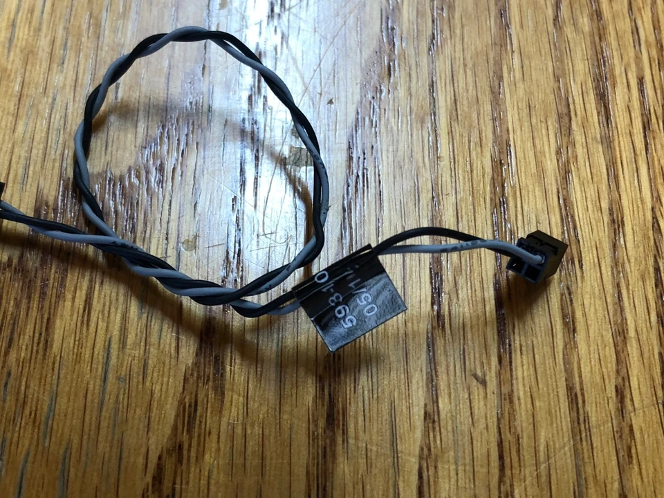 iMac Hard Drive Bracket and Screws / HD Sensor Set - Image 4 of 4