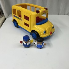 Fisher Price Little People 2002 Yellow School Bus Lights Sounds 2 People - Works