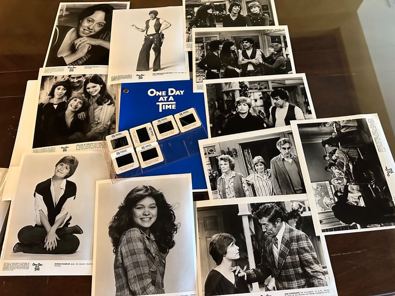 ONE DAY AT A TIME BONNIE FRANKLIN PRESS KIT SLIDES PHOTO