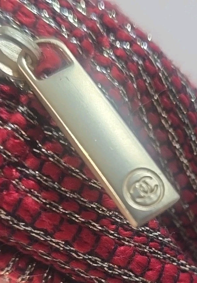 "Chanel Beaute Bolsa Vacaciones 2022 Evento Limitado Rojo 5"" x 7""" Foto 4 de 4