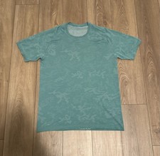 Lululemon Metal Vent Tech Shirt Mens Large Green Camo Athletic Gym Excellent