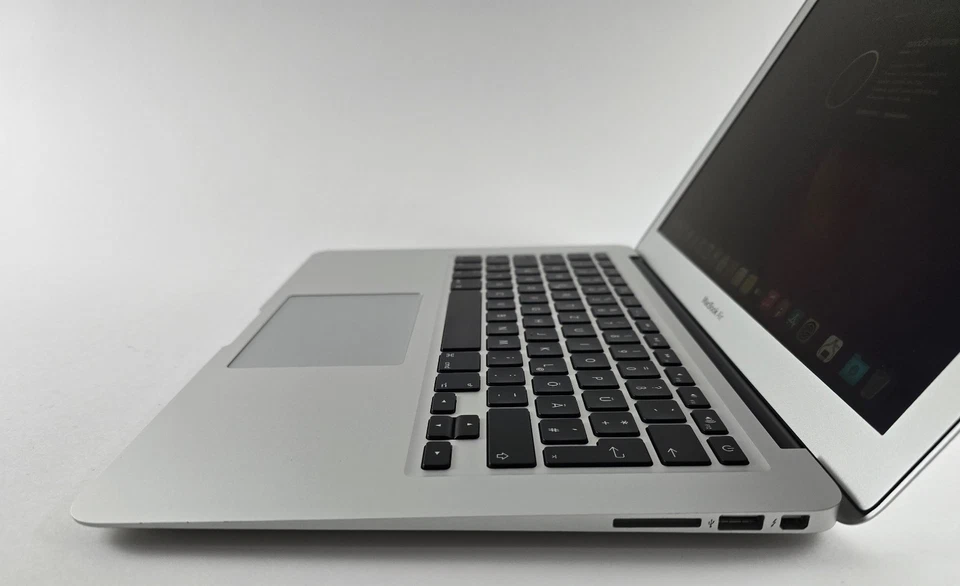 Apple MacBook Air 2017 A1466 13,3“ i5-5350U 1,8GHz 128GB 8GB Sehr gut #25NT - Bild 3 von 4