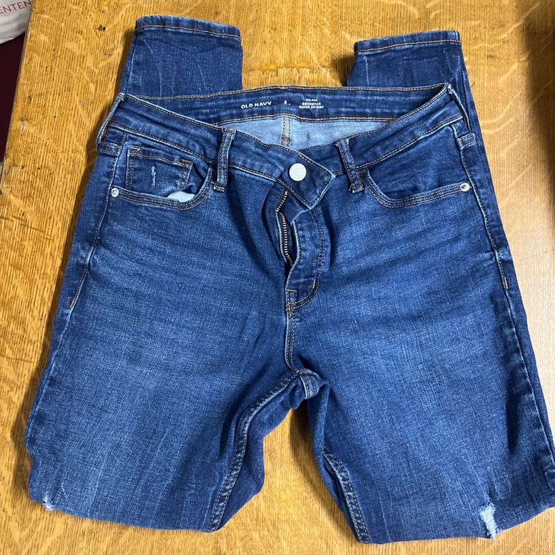 Women’s size 8 Short Old Navy midrise rockstar super skinny jeans- distressed