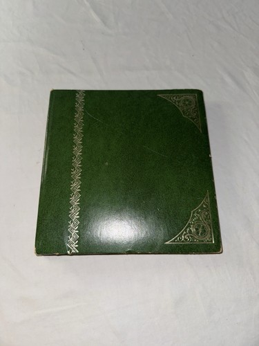 Photo Album Green Vintage Gold Accent Split Pages 7.5 In X 8 Multi Vision Horn - Picture 1 of 18