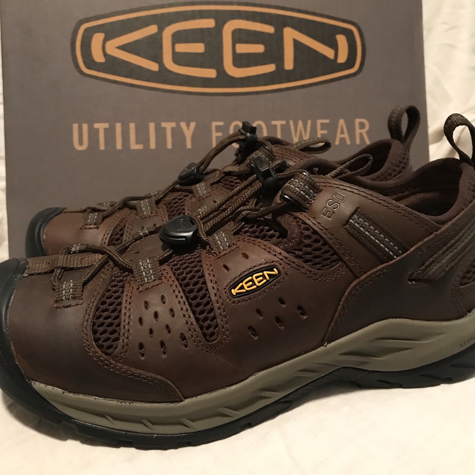 Scarpe nuove Keen Utility da uomo taglia 8 LARGHE Atlanta Cool II (2) punta morbida 1023218