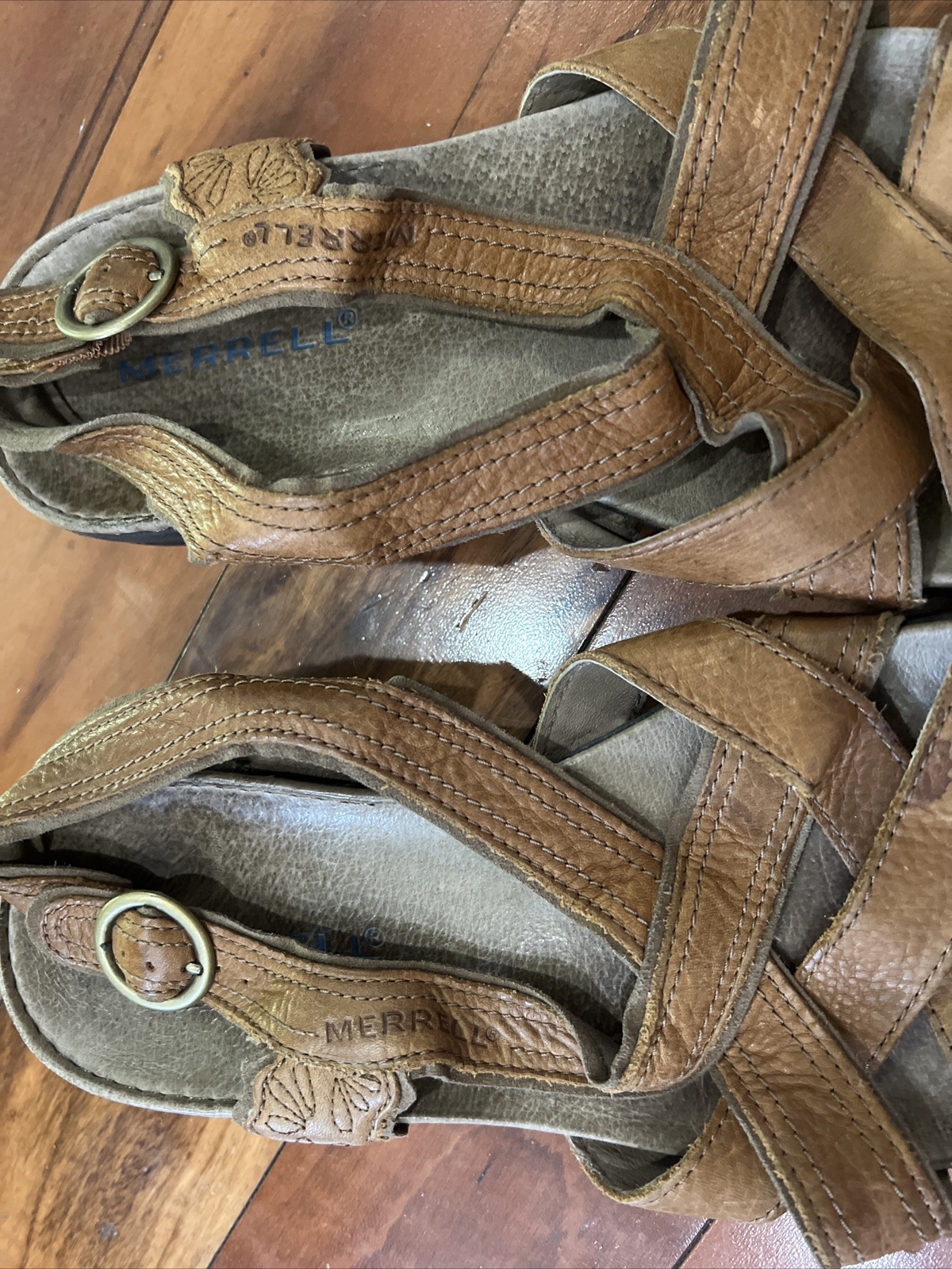 Sandali da donna Merrell Basson marrone chiaro in pelle con cinturini taglia 8 J46246