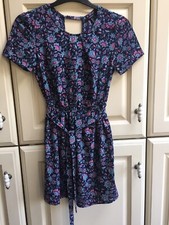 FOREVER 21 PRETTY FLORAL DRESS - SIZE S (EXCELLENT CON)