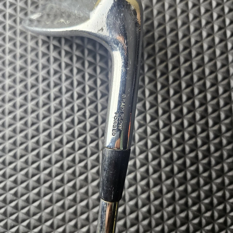 Mizuno MP-37 GF Forged Pitching Wedge RH R Flex Steel Shaft PW Approx 36" - Image 3 of 4