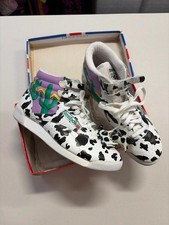 New Vintage 80s Reebok Shoes Women  s Hi-Top Freestyle Painted Cows Cactus Size 7