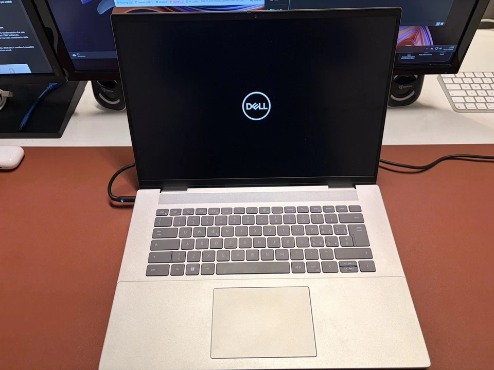Inspiron 16 Plus (7630) RTX 4060 - Immagine 3 di 4