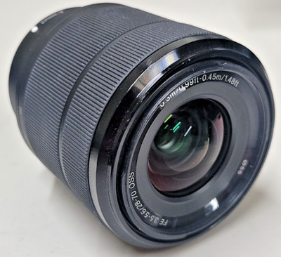 Sony FE 28-70mm F3.5-5.6 OSS Lens SEL2870 with Front & Rear Caps