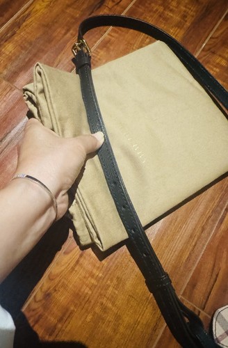 BURBERRY HAYMARKET CHECK LORNE BLACK LEATHER CROSSBODY BUCKET BAG - EXCELLENT - Picture 13 of 14