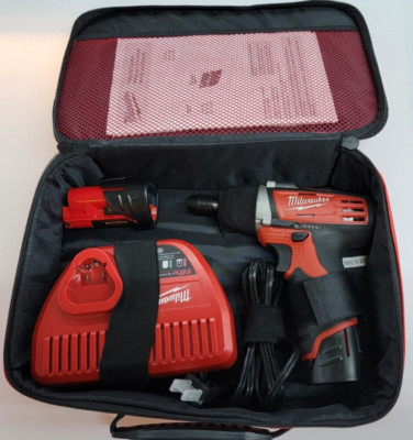 Milwaukee 2401-20 M12 12V 1/4'' Hex Cordless Screwdriver Complete Kit