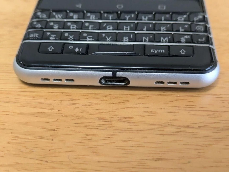 BlackBerry Keyone 32 GB argento SmartPhone SIM standard: nanoSIM (senza SIM/LTE) - Immagine 3 di 4