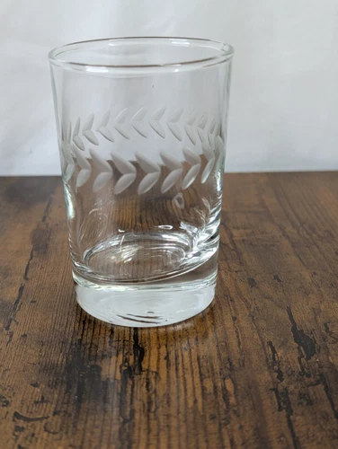 Vintage Anchor Hocking Etched Laurel Pattern 3 Straight Glass Tumbler