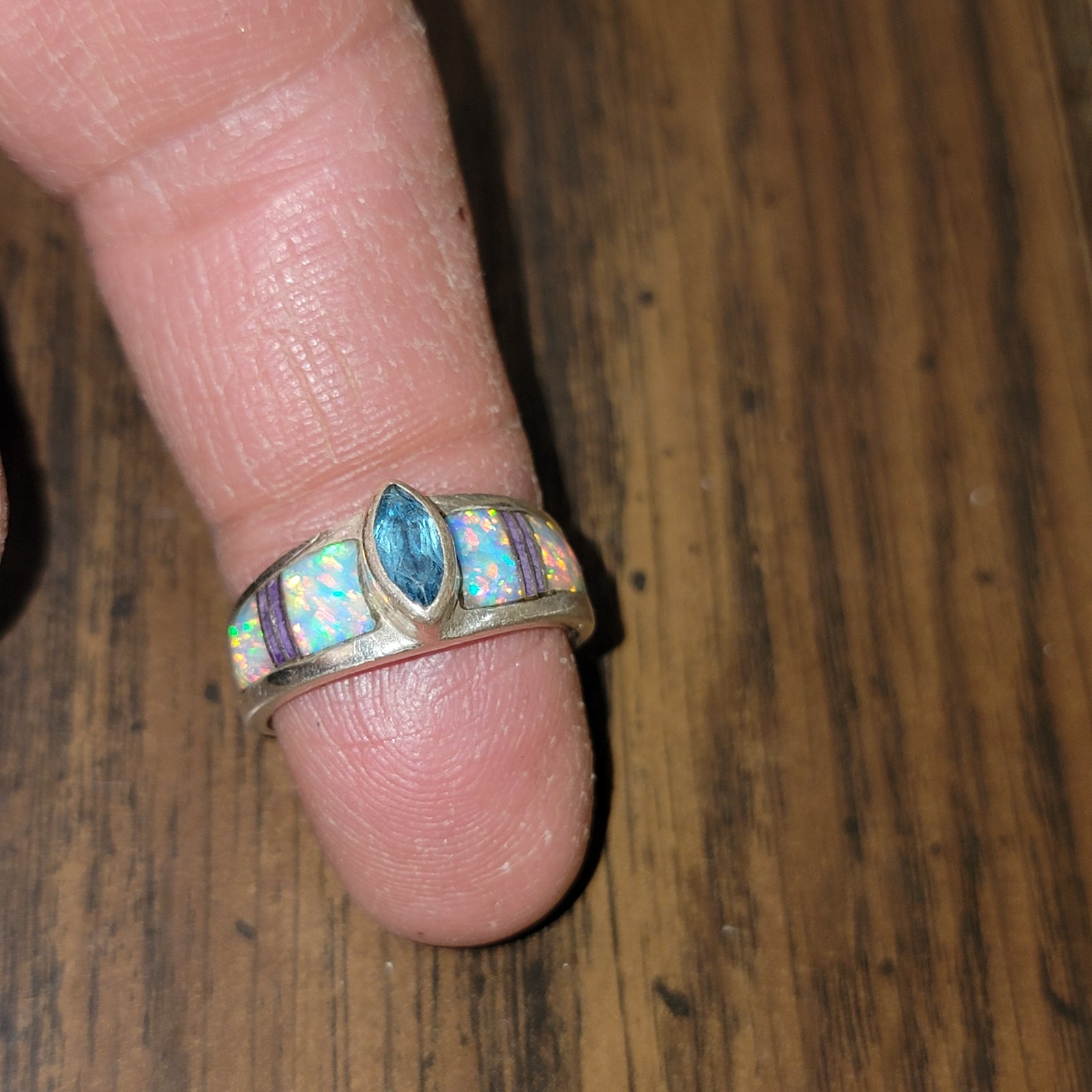 Rare sterling silver ring featuring opal inlay an… - image 12