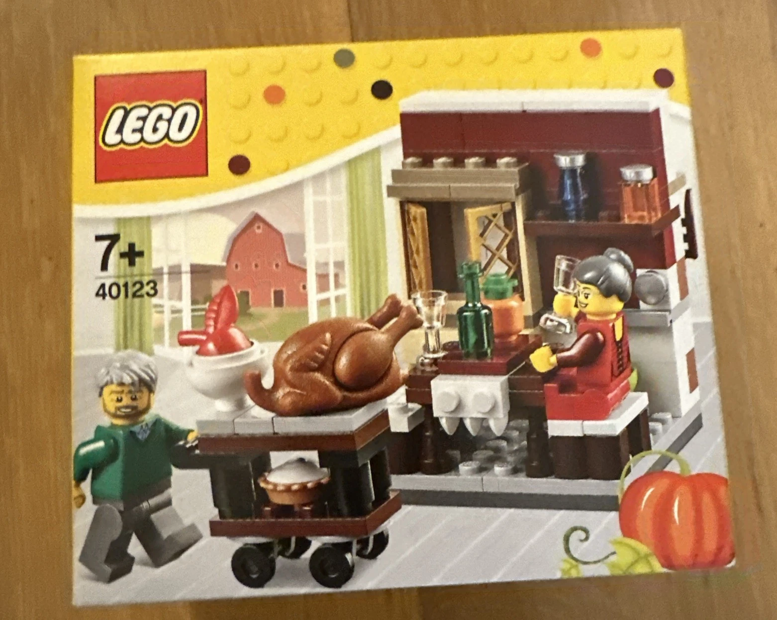 LEGO Seasonal: Thanksgiving Feast (40123) New Sealed