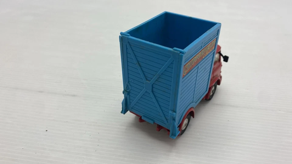 CORA022 Corgi Toys Bedford tractor unit Camion traporto cavallo 1/43 senza sca - Immagine 4 di 4