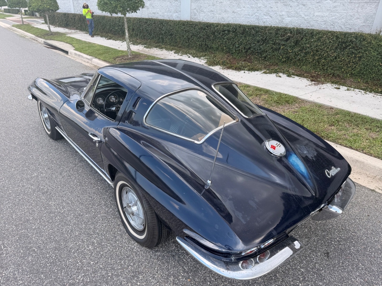 1963  Chevrolet Corvette   | C2 Corvette Photo 2