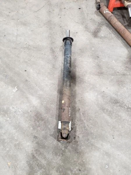 Eixo de transmissão traseiro 4WD compatível com 99-03 INFINITI QX4 734827   - Imagem 2 de 4