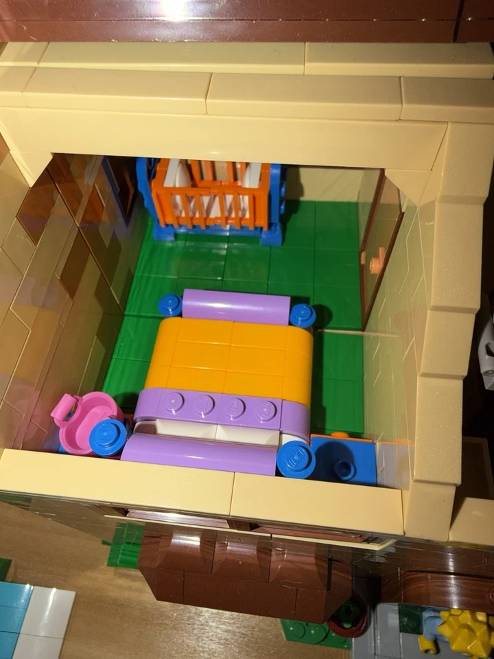 LEGO The Simpsons House (71006) 100% Complete with Box and Instructions - Image 4 of 4