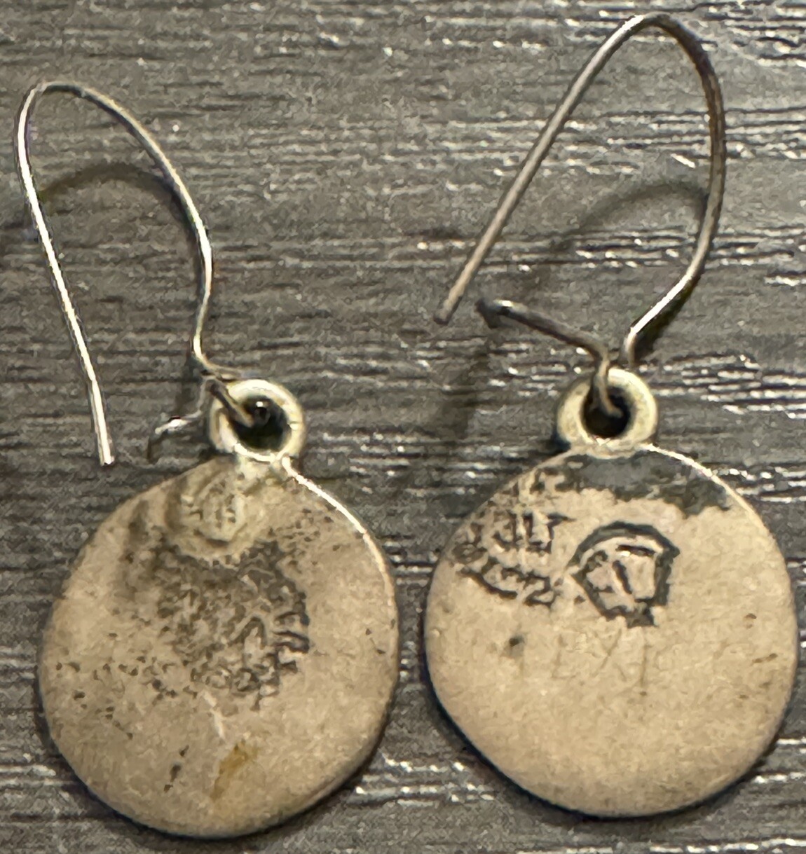 Tiny Dangling Hook Earrings Kitty-Like Creature R… - image 7