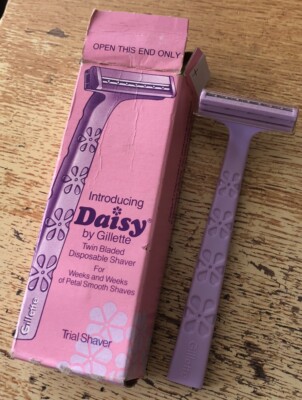 Daisy By Gillette Twin Blade Disposable Shaver Trial Shaver 1970s *Unused* Open