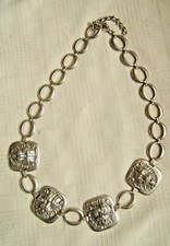 VINTAGE BELT VERY STRIKING LIONS HEADS