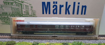 ( O14 ) Fleischmann  5105 Speisewagen der DB H0 Personenwagen  OVP gebraucht