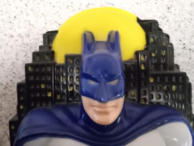 BATMAN ライト付き壁掛け彫刻 1992年 Batman Animated Series Wall Light Sculpture Headlights 1992