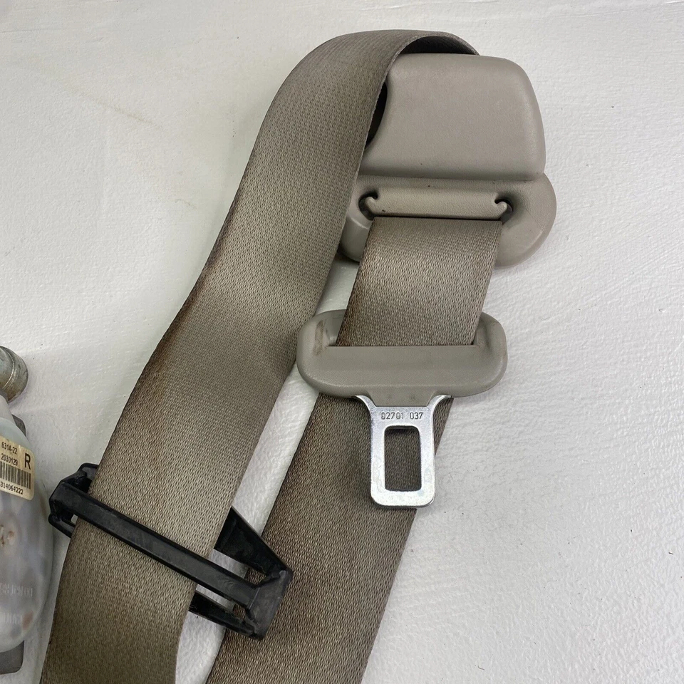 Chrysler 300 2005-2007 pasajero delantero derecho cinturón de seguridad retractor OEM Foto 4 de 4