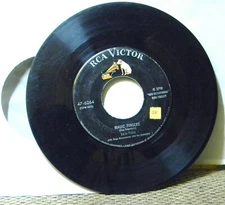 EDDIE FISHER MAGIC FINGERS / I WANNA GO WHERE YOU GO... 45 RPM RECORD 030