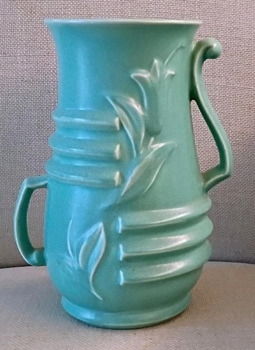 VINTAGE RED WING POTTERY ART DECO TULIP VASE #1110