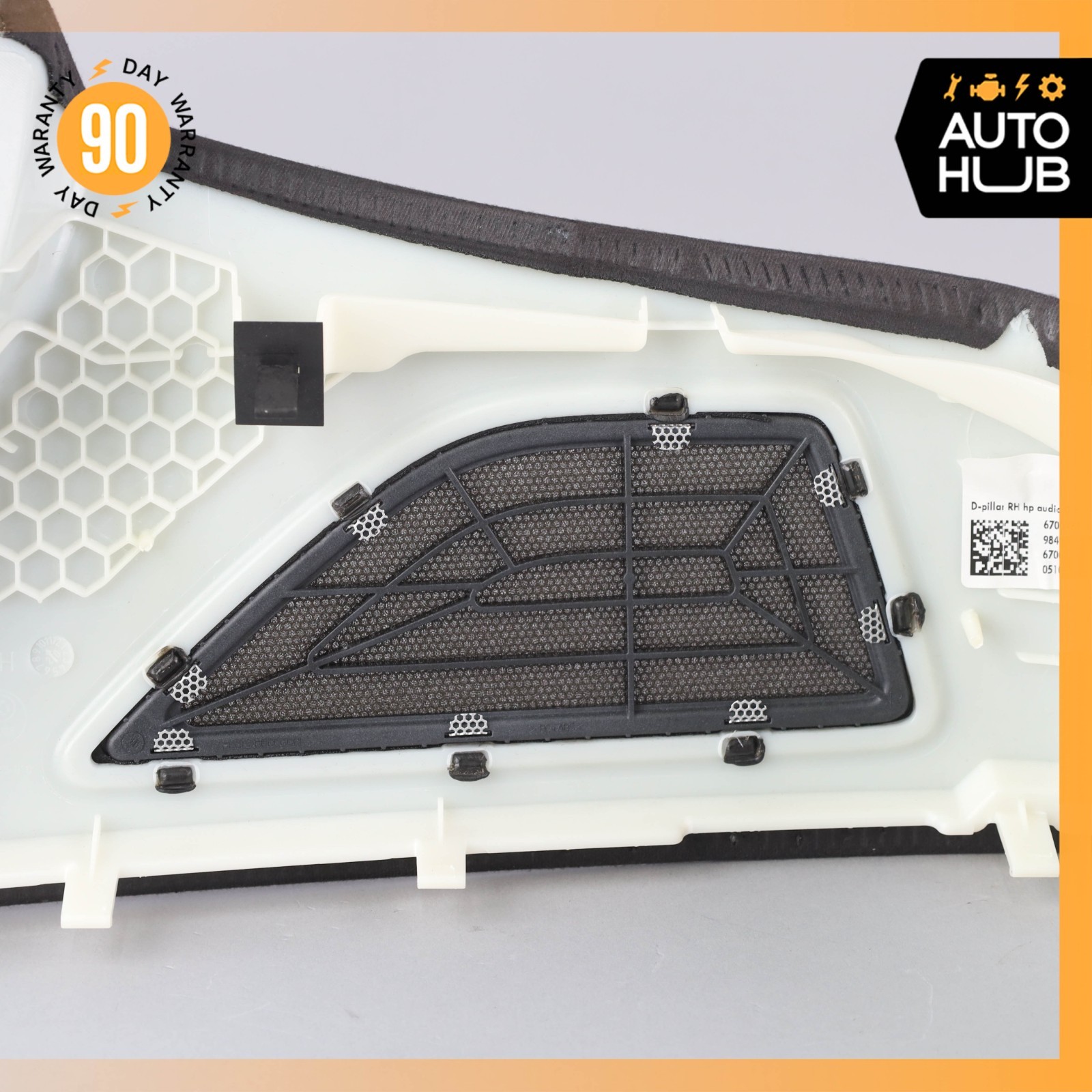 17-24 Maserati Levante M161 Rear Right Side D-Pillar Cover Trim 6700486150 OEM