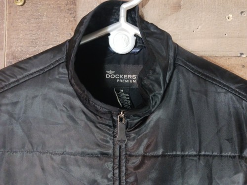 Dockers Men's Box Quilted Black Puffer Vest Size Medium - Picture 2 of 5