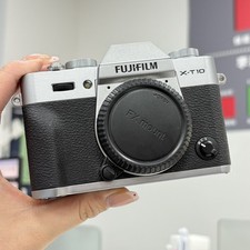 Fuji Fujifilm X-T10 XT10 XT-10 16.3MP Mirrorless Digital Camera Body - 90 NEW