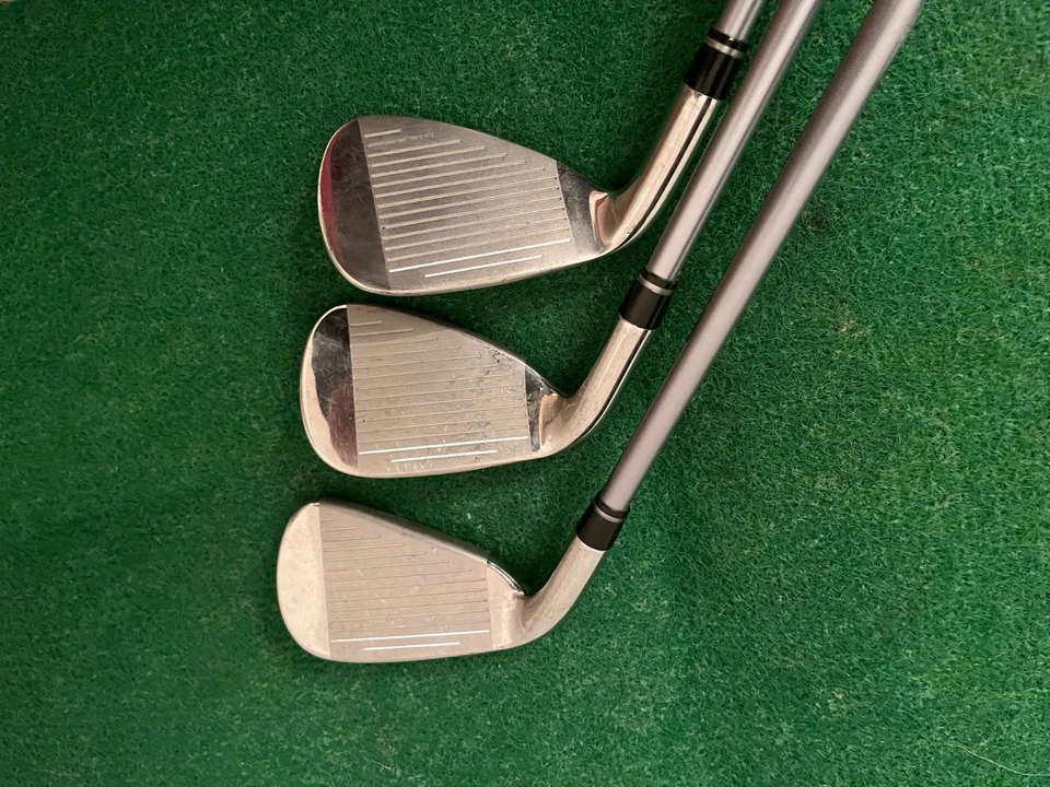 Ladies Lynx Crystal half set 5H, 7, 9 irons plus SW - Image 2 of 4