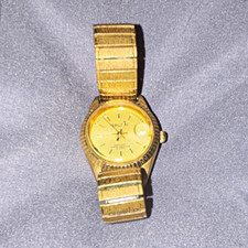 Gruen Womens Gold Tone Analog Quartz Dress Wa...