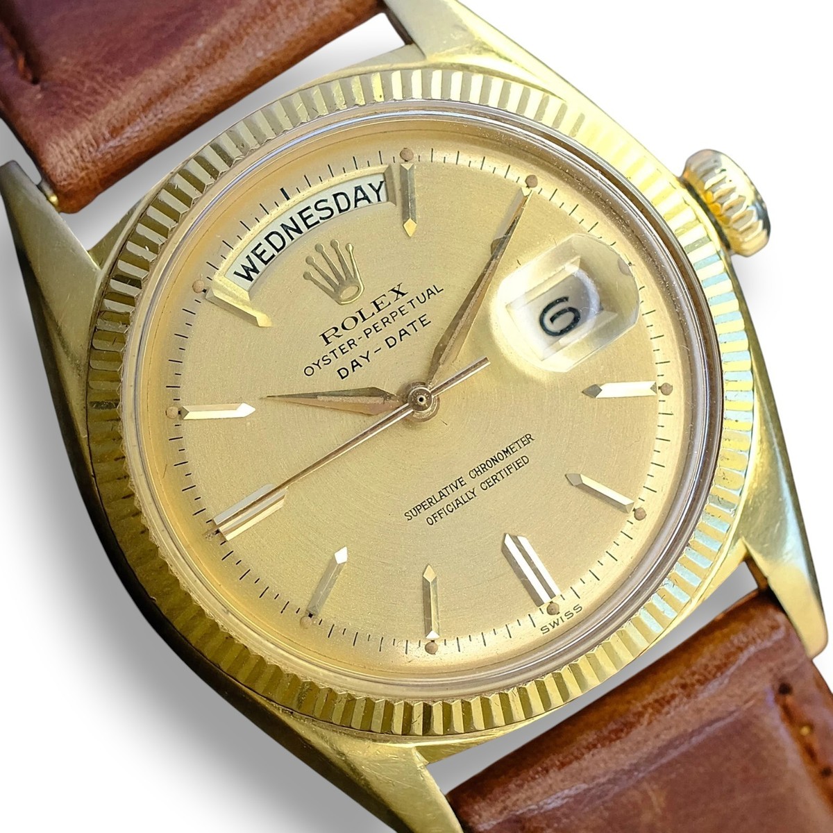 Rolex Vintage Mens Day-Date 1803 Champagne Dial Fluted Bezel 36mm